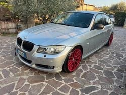 Argento Usata 2010 BMW 320 Tre volumi | 4900 € (Buon prezzo)