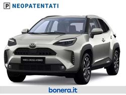 Silver metallic Nuova 2026 Toyota Yaris Cross Trend SUV | 28.200 € (Buon prezzo)