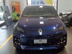 Blu/azzurro Nuova 2024 Renault R5 Iconic Due volumi | 36.000 € (Cara)