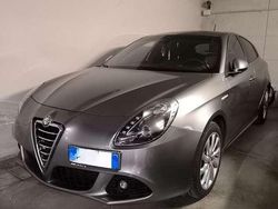 Usata 2012 Alfa Romeo Giulietta Distinctive Tre volumi | 9000 € (Cara)