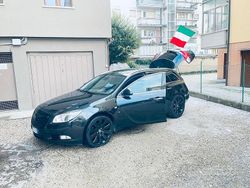 Nero Usata 2012 Opel Insignia Tre volumi | 1500 €