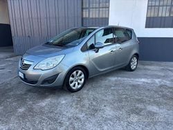 Grigio Usata 2010 Opel Meriva Monovolume | 3200 € (Buon prezzo)