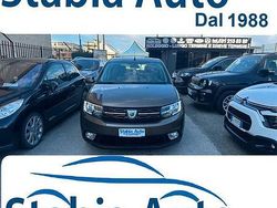 Marrone Usata 2020 Dacia Sandero Comfort Due volumi | 8299 € (Buon prezzo)