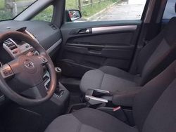 Nero Usata 2006 Opel Zafira Monovolume | 6000 €