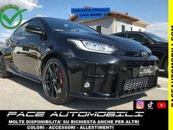 Nero metallizzato Usata 2024 Toyota Yaris Due volumi | 36.800 € (Buon prezzo)