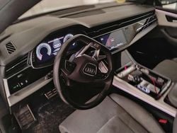 Usata 2023 Audi Q8 Sport SUV | 70.000 € (Buon prezzo)