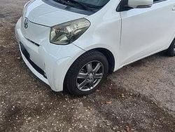 Bianco Usata 2010 Toyota iQ Due volumi | 6000 € (Buon prezzo)