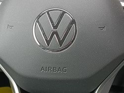 Grigio Usata 2020 VW Passat Tre volumi | 29.500 €