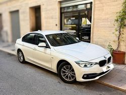 Bianco Usata 2016 BMW 320 Sport Line Tre volumi | 12.950 € (Buon prezzo)