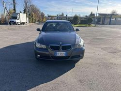 Usata 2005 BMW 320 Tre volumi | 4300 € (Buon prezzo)