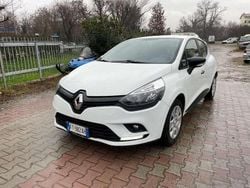 Bianco pastello Usata 2018 Renault Clio IV Furgone | 5950 € (Ottimo prezzo)