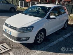 Bianco Usata 2009 VW Polo Tre volumi | 3400 € (Buon prezzo)