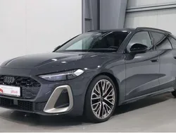 Grigio magnete Usata 2024 Audi A5 Edition .1 Coupé | 62.500 € (Molto cara)