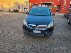 Nero Usata 2007 Opel Zafira Monovolume | 1900 € (Buon prezzo)