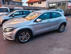 Grigio Usata 2015 Mercedes GLA200 SUV | 13.990 € (Buon prezzo)