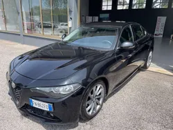 Nero Usata 2017 Alfa Romeo Giulia Super Tre volumi | 16.800 € (Ottimo prezzo)