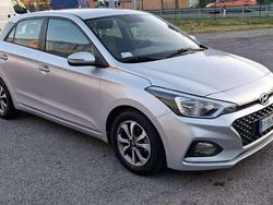 Grigio Usata 2019 Hyundai i20 Due volumi | 9500 € (Buon prezzo)