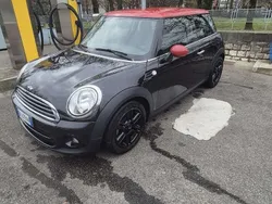 Nero Usata 2013 Mini ONE Due volumi | 8500 € (Molto cara)