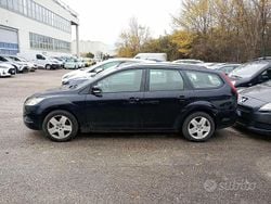 Nero Usata 2008 Ford Focus Station wagon | 2200 € (Buon prezzo)