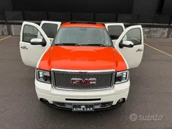 Other Usata 2010 GMC Sierra SUV | 26.900 €