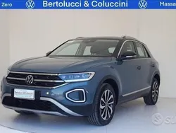 Blu metallizzato Usata 2022 VW T-Roc Style SUV | 24.000 € (Buon prezzo)