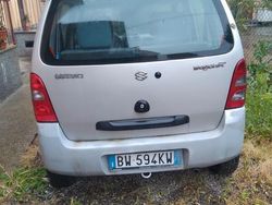 Grigio Usata 2002 Suzuki Wagon R+ Monovolume | 1100 € (Super prezzo)