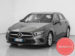 Grigio Usata 2020 Mercedes A180 Tre volumi | 23.900 € (Cara)