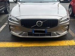 Usata 2019 Volvo V60 Station wagon | 17.300 € (Buon prezzo)