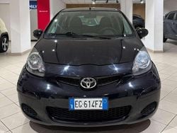 Nero Usata 2011 Toyota Aygo Due volumi | 4100 € (Buon prezzo)