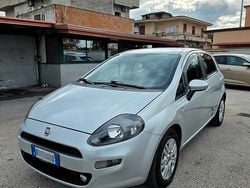 Grigio Usata 2013 Fiat Punto Lounge Tre volumi | 4900 € (Buon prezzo)