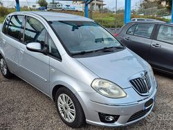Grigio Usata 2010 Lancia Musa Monovolume | 3900 € (Buon prezzo)