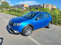 Blu/azzurro Usata 2017 Dacia Sandero Stepway Due volumi | 7900 € (Ottimo prezzo)