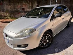 Grigio Usata 2013 Fiat Bravo Easy Due volumi | 2300 € (Super prezzo)