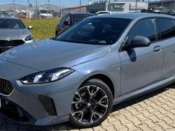 Grigio Usata 2024 BMW 118 Due volumi | 32.900 € (Buon prezzo)