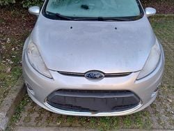 Usata 2012 Ford Fiesta Due volumi | 4000 € (Buon prezzo)
