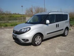 Argento Usata 2019 Fiat Doblò Lounge Monovolume | 12.999 € (Cara)