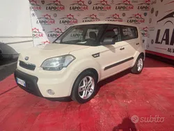 Beige Usata 2011 Kia Soul Active SUV | 5580 € (Molto cara)