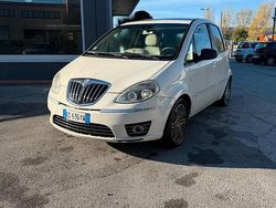 Beige Usata 2011 Lancia Musa Monovolume | 4490 € (Buon prezzo)