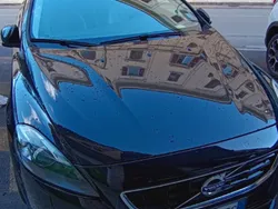 Usata 2014 Volvo V40 Summum Station wagon | 8900 € (Buon prezzo)