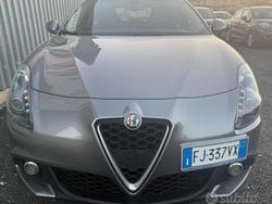 Grigio Usata 2017 Alfa Romeo Giulietta Tre volumi | 9200 € (Buon prezzo)