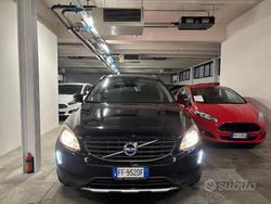 Nero Usata 2016 Volvo XC60 Summum SUV | 11.700 €