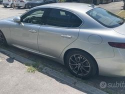 Grigio Usata 2016 Alfa Romeo Giulia Tre volumi | 18.000 € (Buon prezzo)