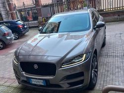 Grigio Usata 2017 Jaguar F-Pace SUV | 19.900 € (Buon prezzo)