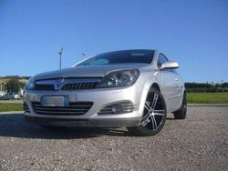 Argento Usata 2006 Opel Astra GTC Enjoy Tre volumi | 3250 € (Buon prezzo)