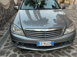 Grigio Usata 2010 Mercedes C220 Tre volumi | 4800 € (Ottimo prezzo)