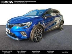 Blu scuro Usata 2022 Renault Captur Intens SUV | 18.390 € (Buon prezzo)