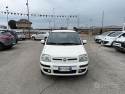 Bianco Usata 2011 Fiat Panda Emotion Due volumi | 4350 € (Cara)