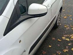 Bianco Usata 2016 Ford Courier Monovolume | 4000 € (Super prezzo)