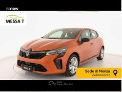 Arancione Usata 2023 Renault Clio V Evolution Tre volumi | 17.950 € (Cara)