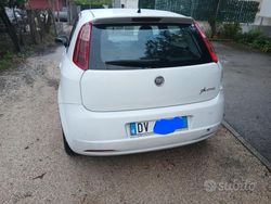 Bianco Usata 2009 Fiat Grande Punto Due volumi | 2000 € (Ottimo prezzo)